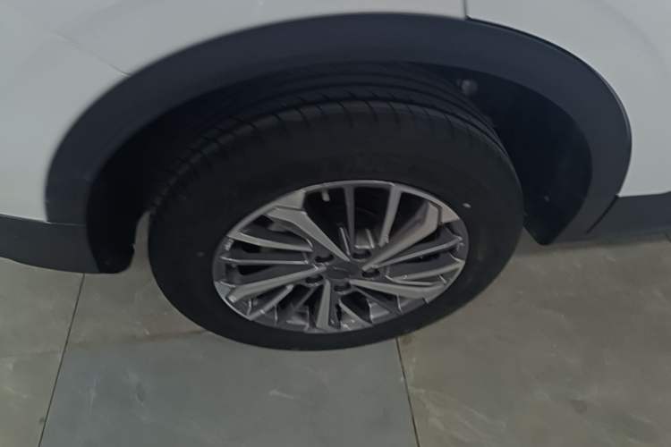 Used Geely Auto Coolray 2021 1.4T Manual Gold Edition Right Rear Wheel Hub