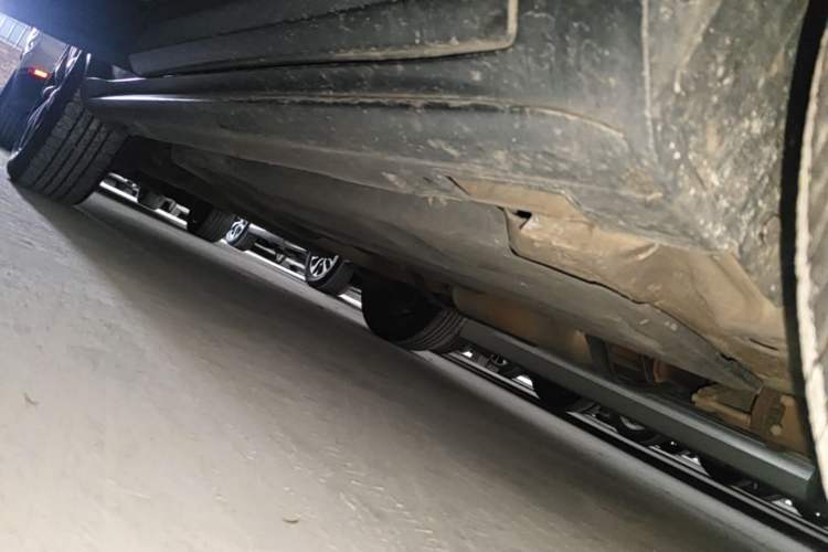 Used Geely Auto Coolray 2021 1.5TD DCT Glory Edition Right Side Sill