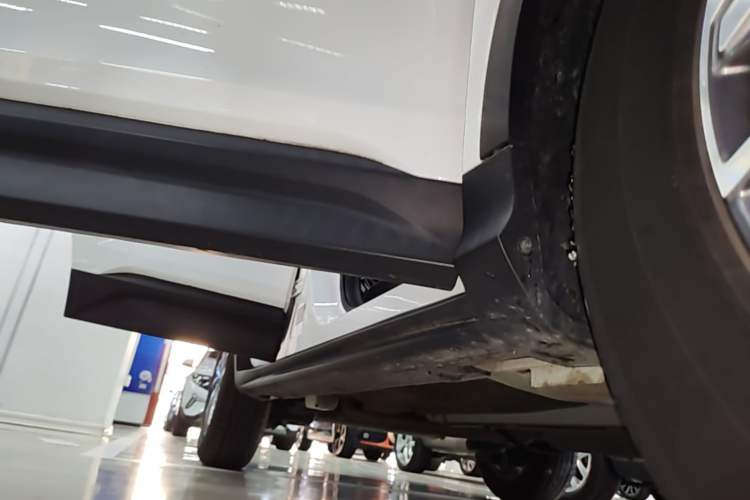 Used Geely Auto Coolray 2021 1.4T DCT Platinum Edition Right Side Sill