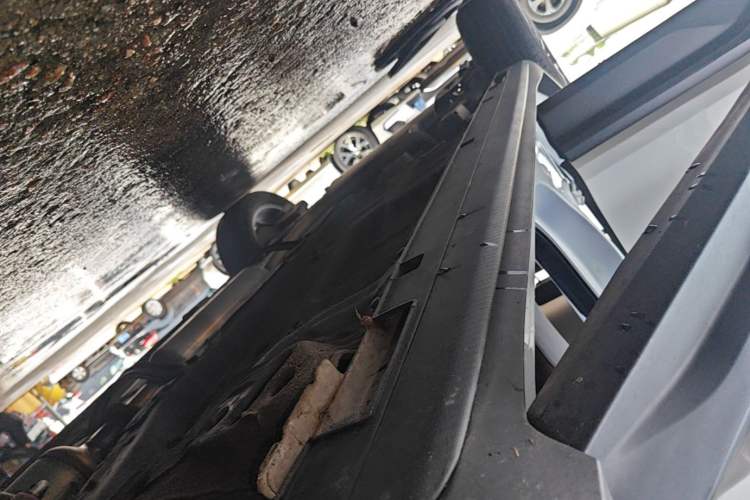 Used Geely Auto Coolray 2021 1.4T DCT Platinum Edition Right Side Sill