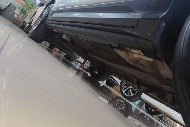 Used Geely Auto Coolray 2021 1.4T DCT Diamond Edition Right Side Sill