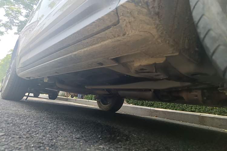 Used Geely Auto Coolray 2021 1.4T Manual Gold Edition Right Side Sill
