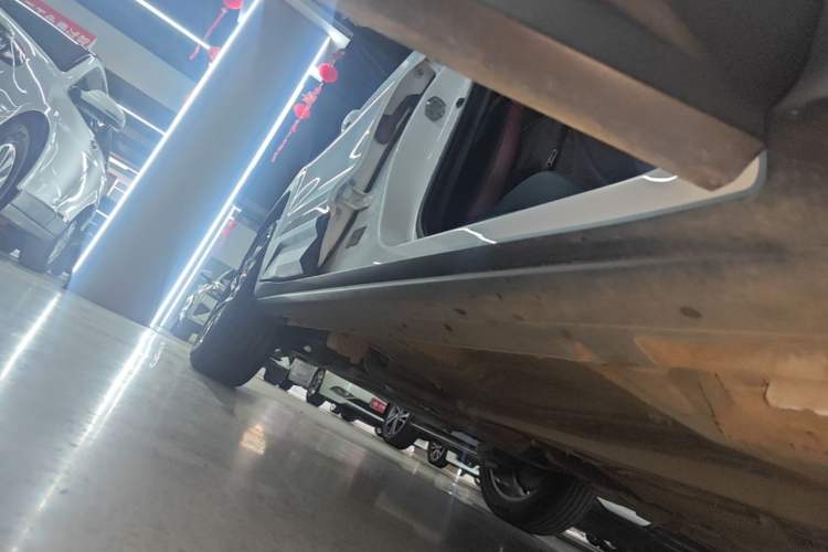 Used Geely Auto Coolray 2021 1.4T DCT Platinum Edition Right Side Sill