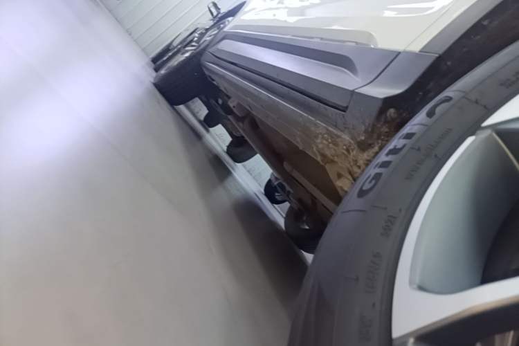 Used Geely Auto Coolray 2021 1.4T DCT Diamond Edition Right Side Sill