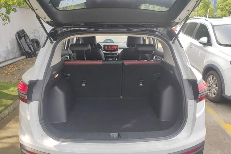 Used Geely Auto Coolray 2021 1.4T DCT Diamond Edition Trunk