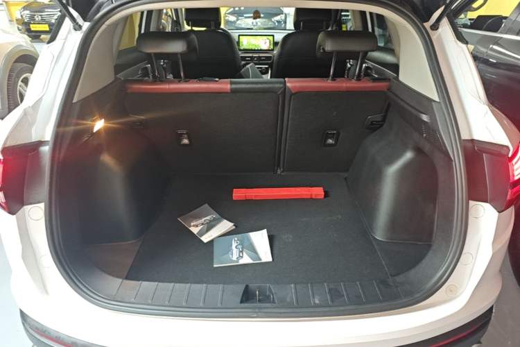 Used Geely Auto Coolray 2021 1.4T DCT Diamond Edition Trunk