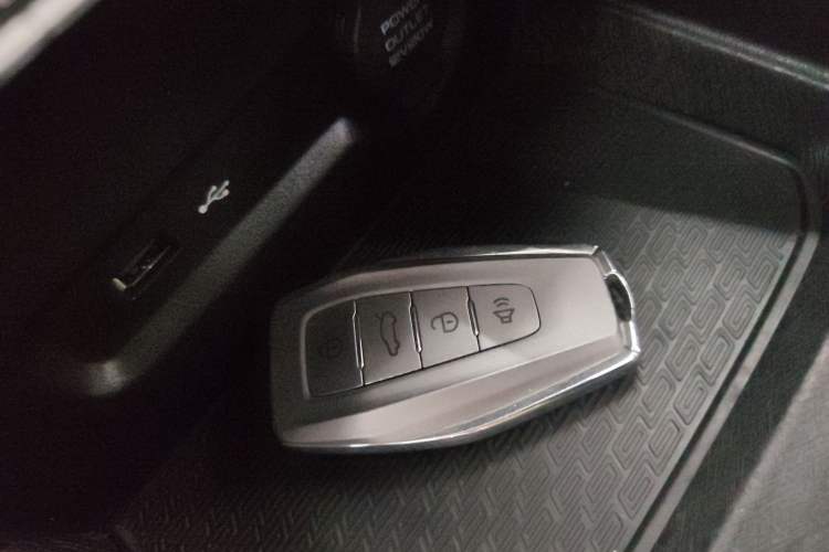 Used Geely Auto Coolray 2021 1.4T DCT Platinum Edition Vehicle Key