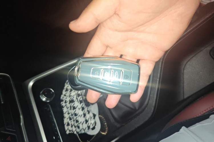 Used Geely Auto Coolray 2021 1.4T Manual Gold Edition Vehicle Key