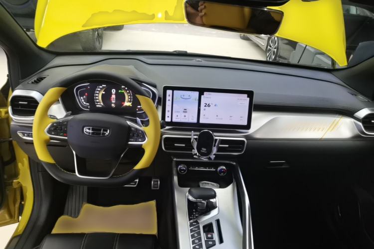 Used Geely Auto Coolray 2021 1.5TD DCT Battle Center Console