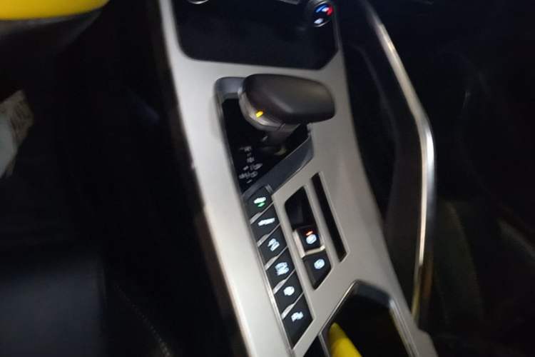 Used Geely Auto Coolray 2021 1.5TD DCT Battle Gear Lever