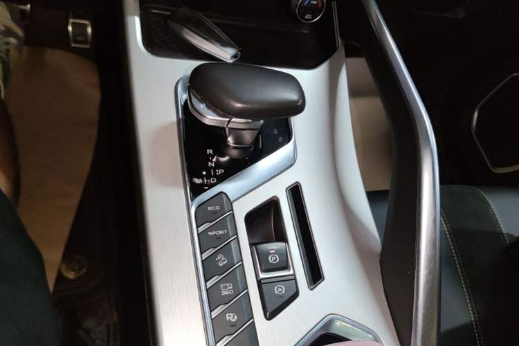 Used Geely Auto Coolray 2021 1.5TD DCT Battle Gear Lever