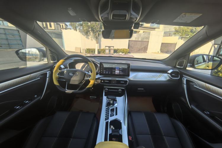 Used Geely Auto Coolray 2021 1.5TD DCT Battle Interior 4
