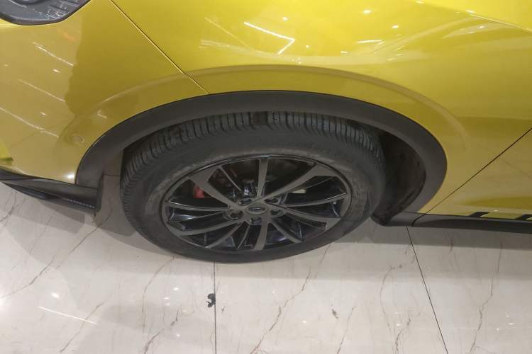 Used Geely Auto Coolray 2021 1.5TD DCT Starry Edition Left Front Wheel Hub