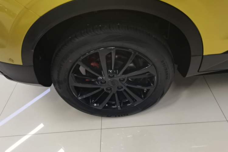 Used Geely Auto Coolray 2021 1.5TD DCT Battle Right Rear Wheel Hub