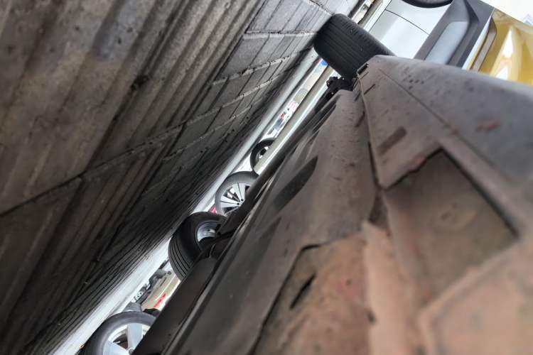 Used Geely Auto Coolray 2021 1.5TD DCT Battle Right Side Sill