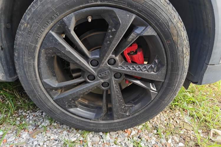 Used Geely Auto Coolray 2022 Bin Yue COOL 1.5TD DCT Ignite Edition Right Front Wheel Hub