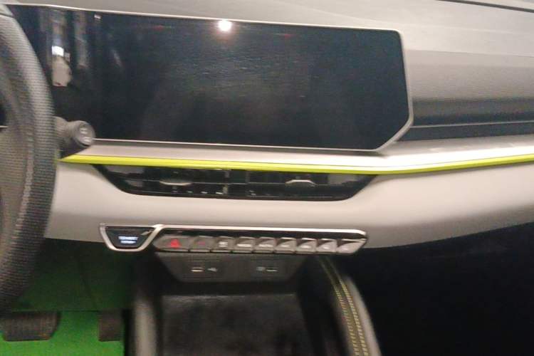 Used Geely Auto Coolray 2022 Bin Yue COOL 1.5TD DCT Hot Engine Edition Audio And AC Panel