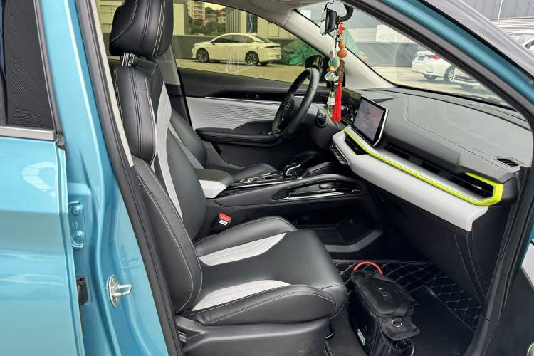 Used Geely Auto Coolray 2022 Bin Yue COOL 1.5TD DCT Hot Engine Edition Interior 4