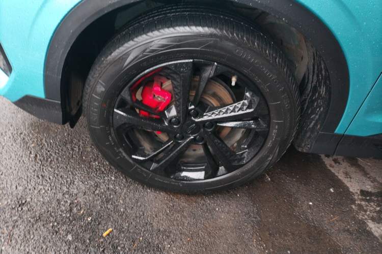 Used Geely Auto Coolray 2022 Bin Yue COOL 1.5TD DCT Ignite Edition Left Front Wheel Hub