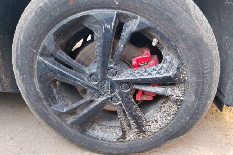 Used Geely Auto Coolray 2022 Bin Yue COOL 1.5TD DCT Hot Engine Edition Right Front Wheel Hub