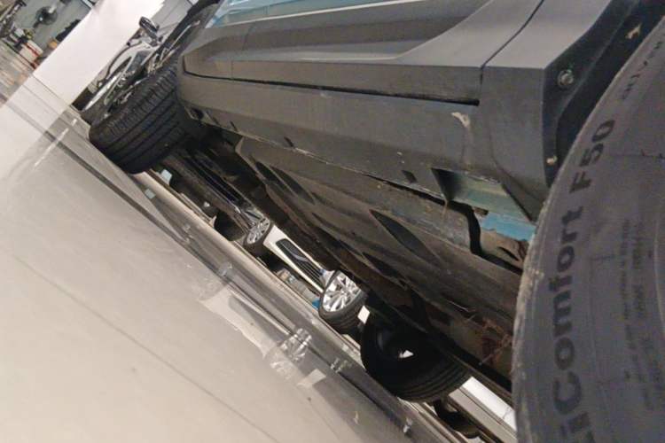 Used Geely Auto Coolray 2022 Bin Yue COOL 1.5TD DCT Hot Engine Edition Right Side Sill