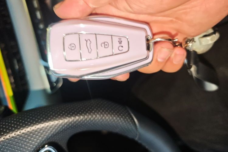 Used Geely Auto Coolray 2022 Bin Yue COOL 1.5TD DCT Ignite Edition Vehicle Key