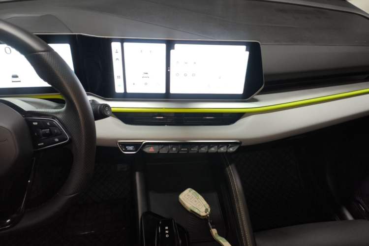 Used Geely Auto Coolray 2022 Bin Yue COOL 1.5TD DCT Ignite Edition Audio And AC Panel