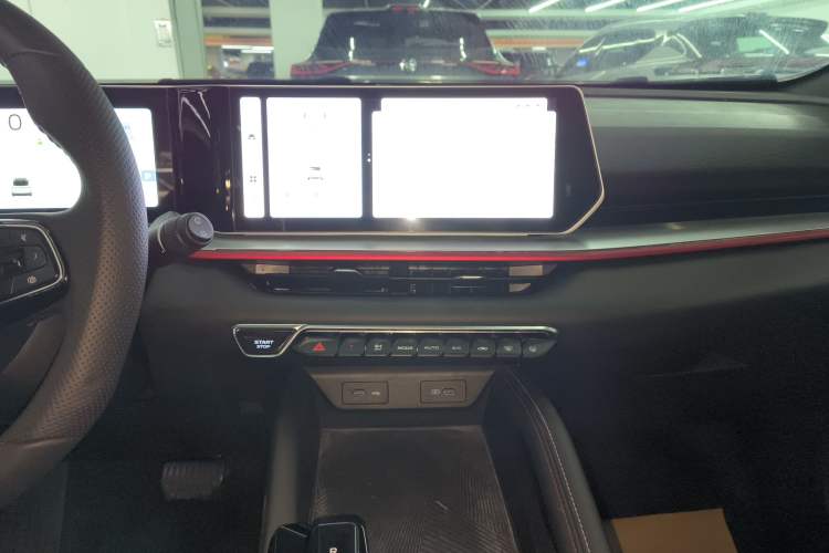 Used Geely Auto Coolray 2022 Bin Yue COOL 1.5TD DCT Ignite Edition Audio And AC Panel