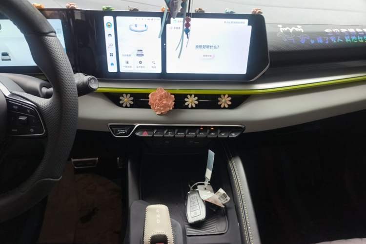 Used Geely Auto Coolray 2022 Bin Yue COOL 1.5TD DCT Battle Edition Audio And AC Panel