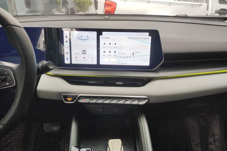 Used Geely Auto Coolray 2022 Bin Yue COOL 1.5TD DCT Ignite Edition Audio And AC Panel