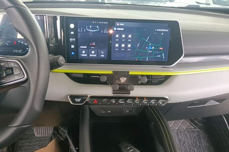 Used Geely Auto Coolray 2022 Bin Yue COOL 1.5TD DCT Hot Engine Edition Audio And AC Panel