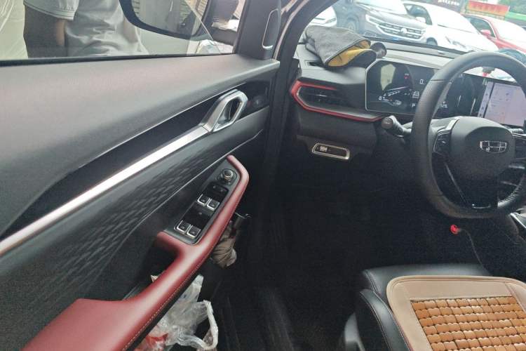 Used Geely Auto Coolray 2022 Bin Yue COOL 1.5TD DCT Hot Engine Edition Driver Seat