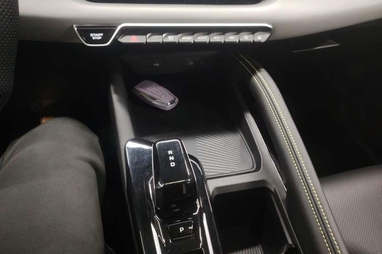 Used Geely Auto Coolray 2022 Bin Yue COOL 1.5TD DCT Hot Engine Edition Gear Lever