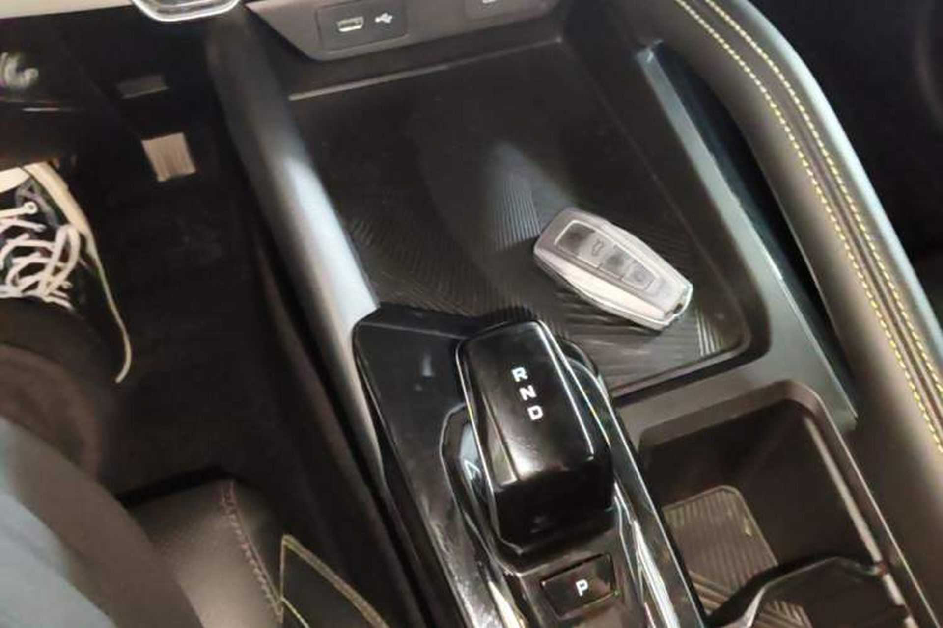 Used Geely Auto Coolray 2022 Bin Yue COOL 1.5TD DCT Ignite Edition Gear Lever
