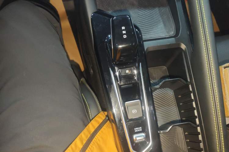Used Geely Auto Coolray 2022 Bin Yue COOL 1.5TD DCT Hot Engine Edition Gear Lever