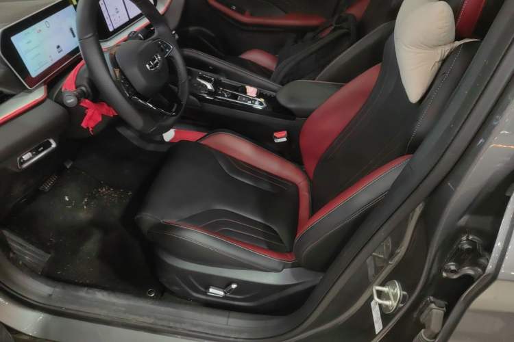 Used Geely Auto Coolray 2022 Bin Yue COOL 1.5TD DCT Ignite Edition Left Front Seat
