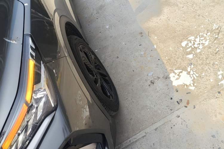 Used Geely Auto Coolray 2022 Bin Yue COOL 1.5TD DCT Hot Engine Edition Left Front Wheel Hub
