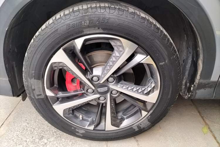Used Geely Auto Coolray 2022 Bin Yue COOL 1.5TD DCT Ignite Edition Left Front Wheel Hub