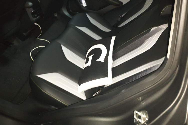 Used Geely Auto Coolray 2022 Bin Yue COOL 1.5TD DCT Ignite Edition Left Rear Seat