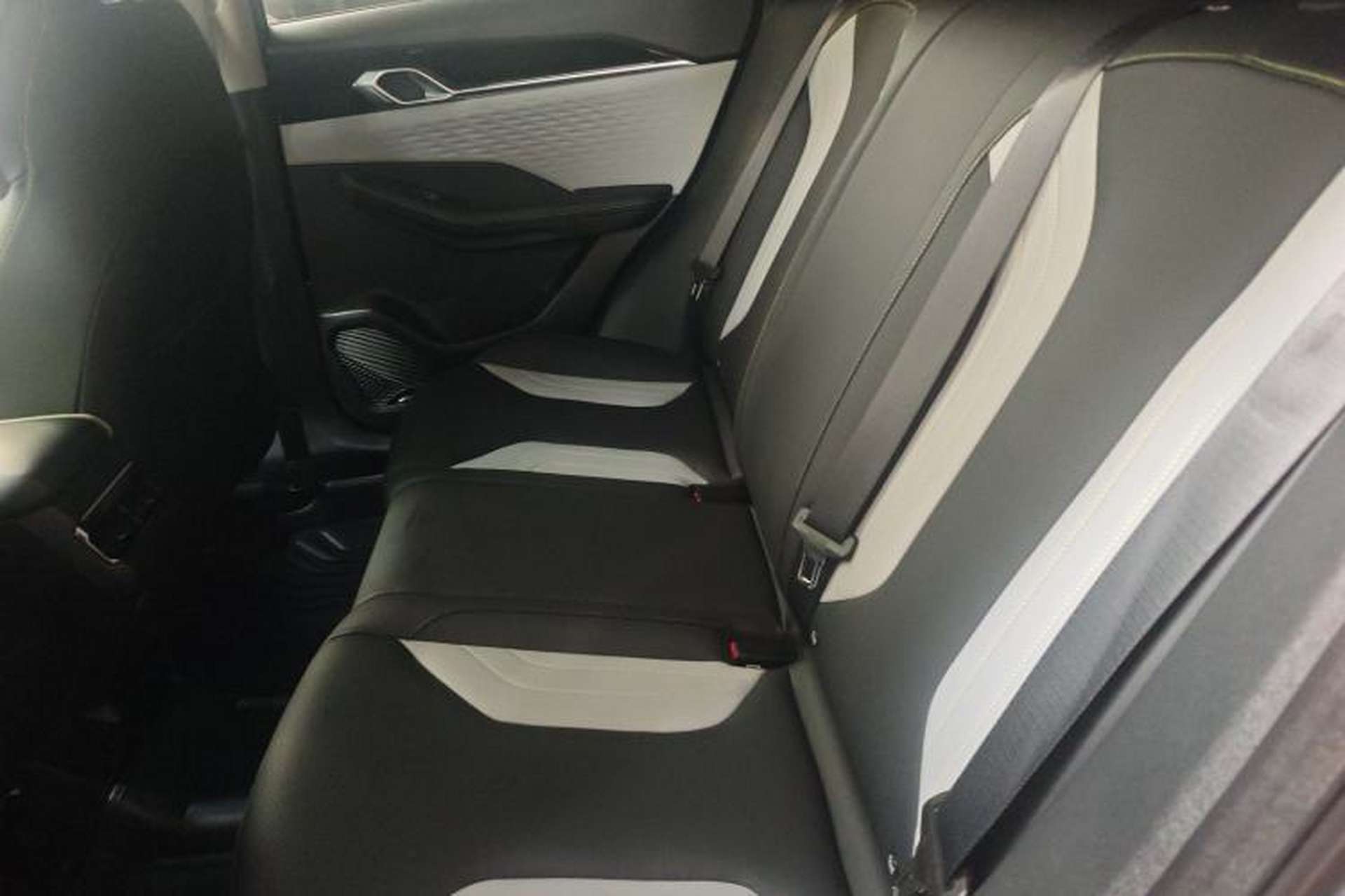 Used Geely Auto Coolray 2022 Bin Yue COOL 1.5TD DCT Ignite Edition Left Rear Seat