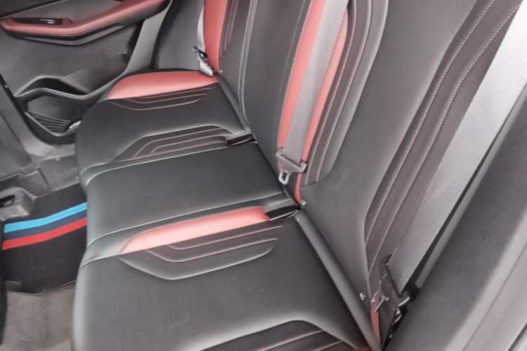 Used Geely Auto Coolray 2022 Bin Yue COOL 1.5TD DCT Hot Engine Edition Left Rear Seat
