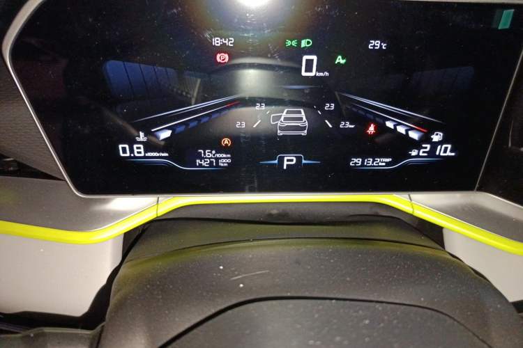 Used Geely Auto Coolray 2022 Bin Yue COOL 1.5TD DCT Hot Engine Edition Odometer Close Up