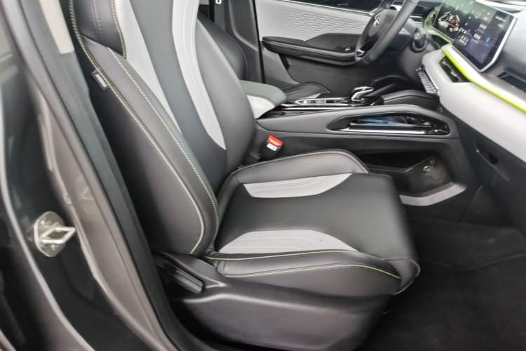 Used Geely Auto Coolray 2022 Bin Yue COOL 1.5TD DCT Hot Engine Edition Right Front Seat