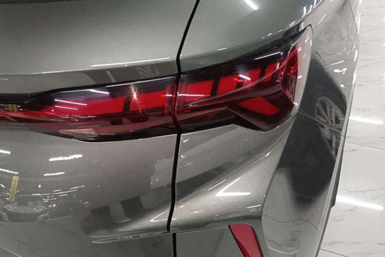 Used Geely Auto Coolray 2022 Bin Yue COOL 1.5TD DCT Hot Engine Edition Right Rear Taillight