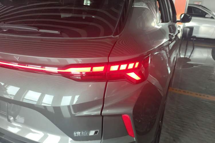 Used Geely Auto Coolray 2022 Bin Yue COOL 1.5TD DCT Hot Engine Edition Right Rear Taillight