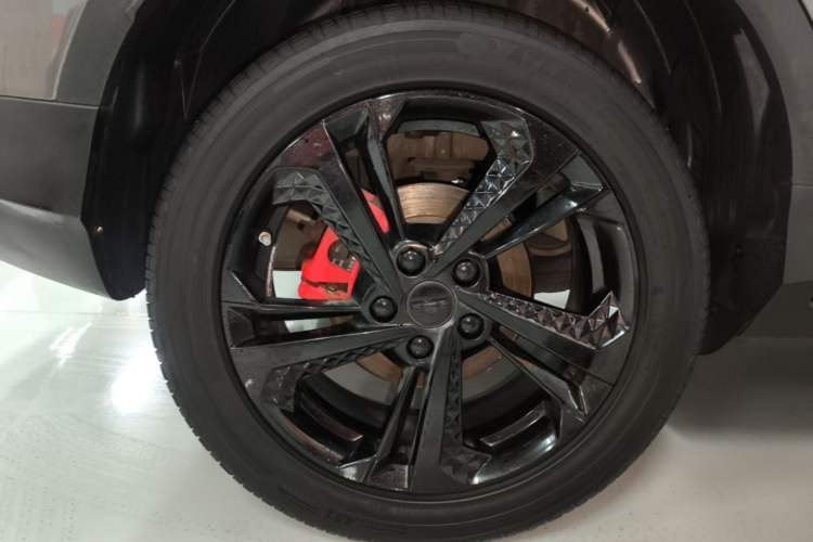 Used Geely Auto Coolray 2022 Bin Yue COOL 1.5TD DCT Ignite Edition Right Rear Wheel Hub