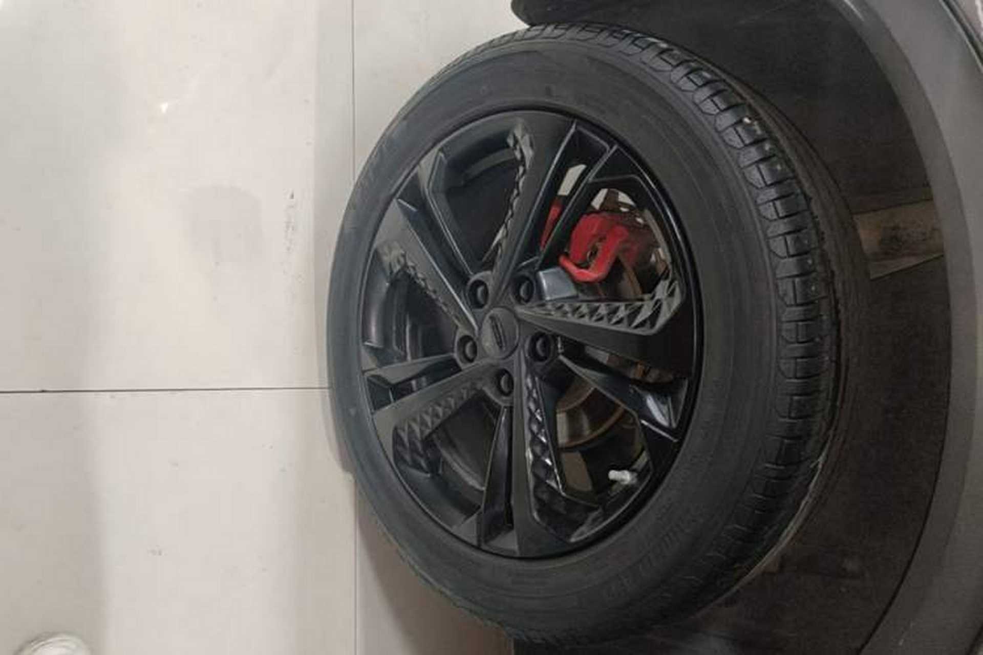 Used Geely Auto Coolray 2022 Bin Yue COOL 1.5TD DCT Ignite Edition Right Rear Wheel Hub