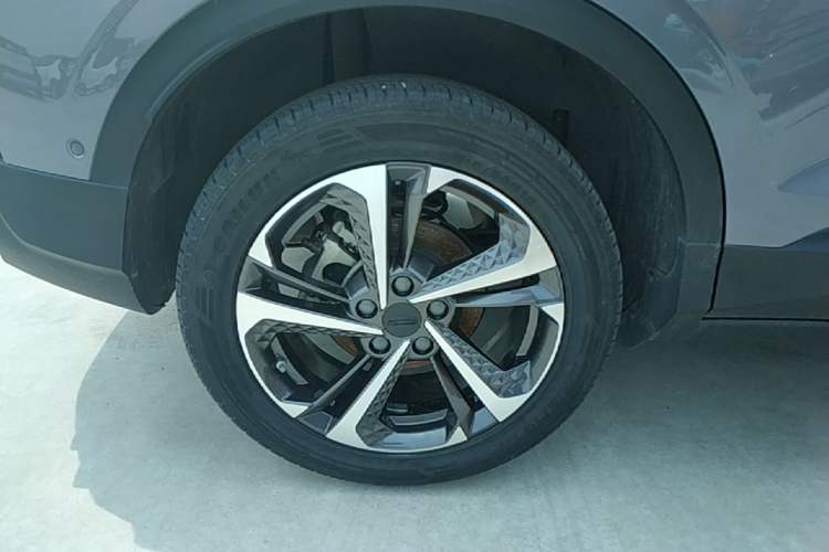 Used Geely Auto Coolray 2022 Bin Yue COOL 1.5TD DCT Battle Edition Right Rear Wheel Hub