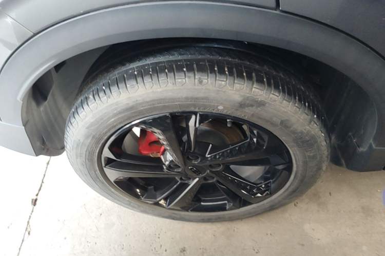 Used Geely Auto Coolray 2022 Bin Yue COOL 1.5TD DCT Ignite Edition Right Rear Wheel Hub
