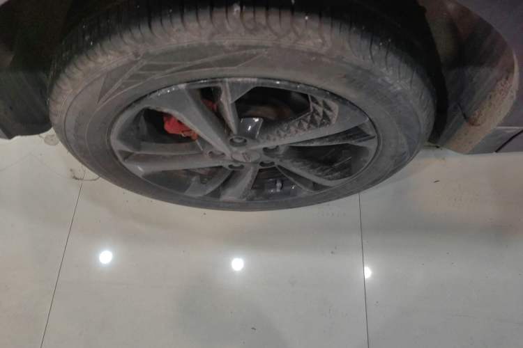 Used Geely Auto Coolray 2022 Bin Yue COOL 1.5TD DCT Ignite Edition Right Rear Wheel Hub
